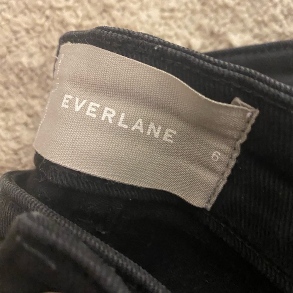 Everlane Utility Barrel Pant - Picture 3 of 3